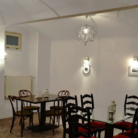 Puffa Lux 旅馆 华沙