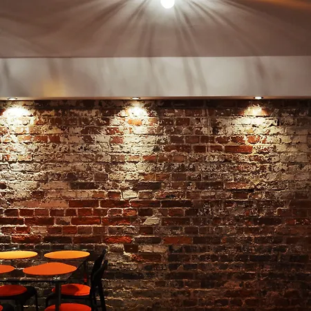 Puffa Lux 호스텔 *