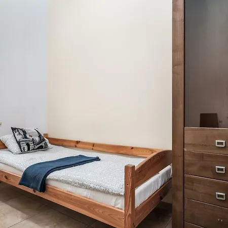 Puffa Lux Hostel *