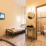 Puffa Lux Hostel *