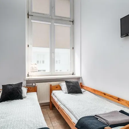 Puffa Hostel Lux Vandrarhem *