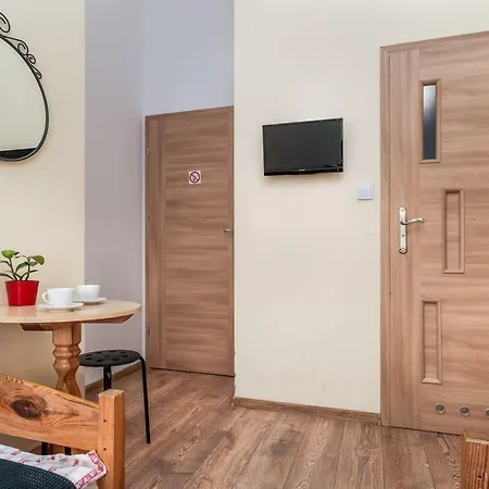 Puffa Hostel Lux *